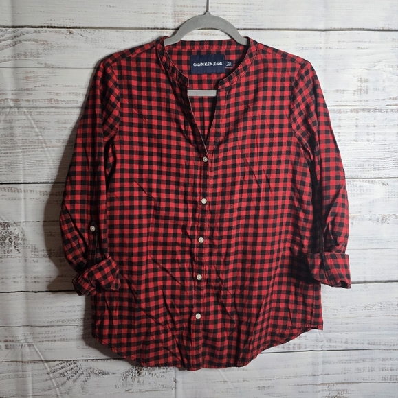 Calvin Klein Red and Black Checkered Button Up Shirt Longsleeve Womans Small - Picture 1 of 4